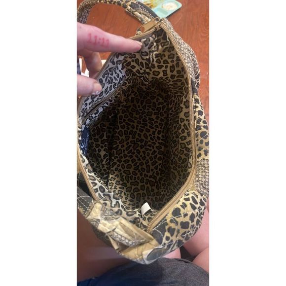 Tanyalee Design Gold Purse​​ - Picture 5 of 5